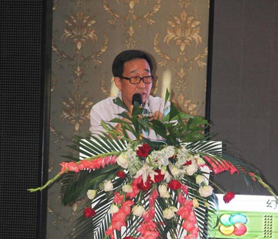 中國品牌第一人現(xiàn)身產(chǎn)業(yè)化發(fā)展論壇，共同分享饕餮智慧盛宴